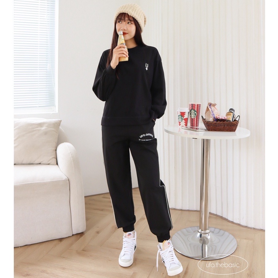 [Nhập LAZLOOK99 GIẢM 100K/500K] Áo len tăm cổ tròn basic thêu tim - Daily Pullover - by ufo.thebasic