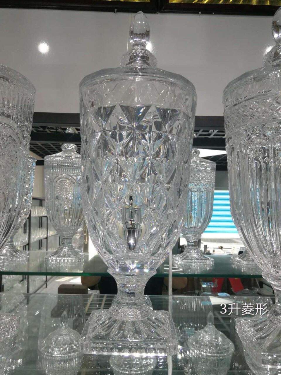 BÌNH VÒI THỦY TINH CAO CẤP CÓ VÒI 3 LÍT