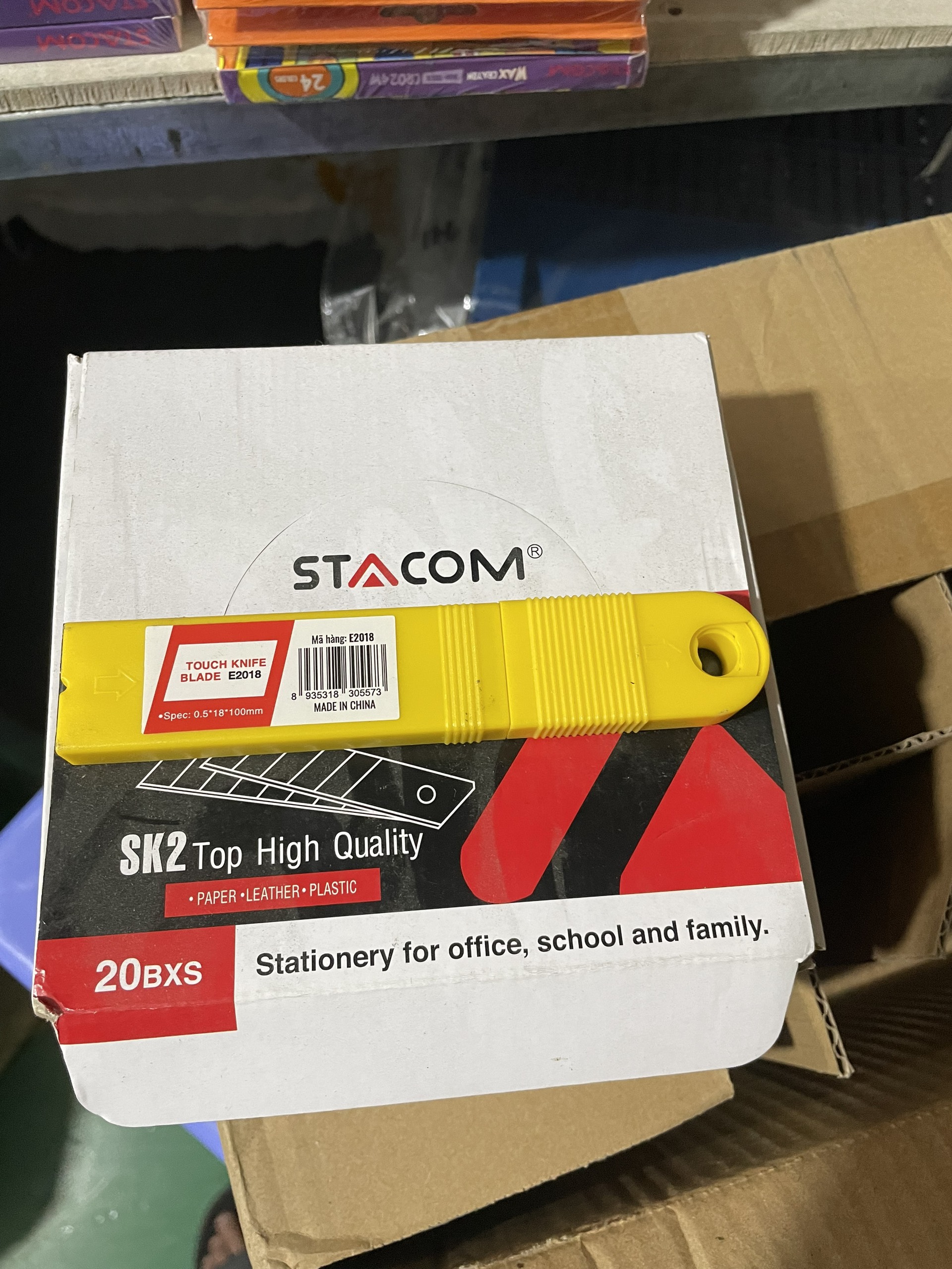 (1 Hộp) Lưỡi Dao Rọc Giấy Lớn - Stacom E2018