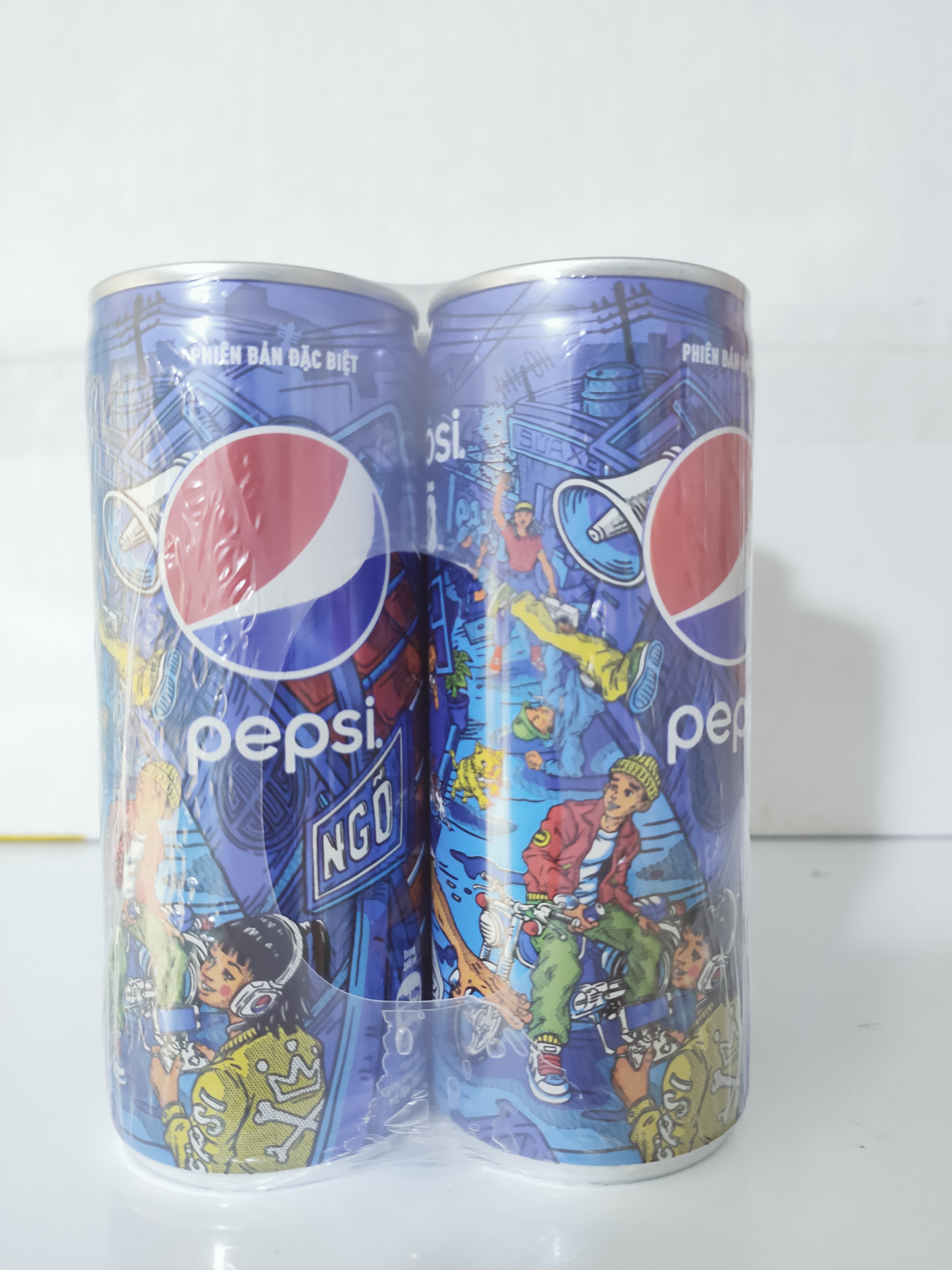 Lốc 6 lon Pepsi phiên bản giới hạn 245ml