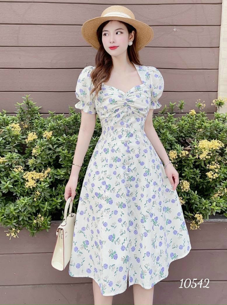 Đầm hoa tíM xanh cổ tim dễ thương