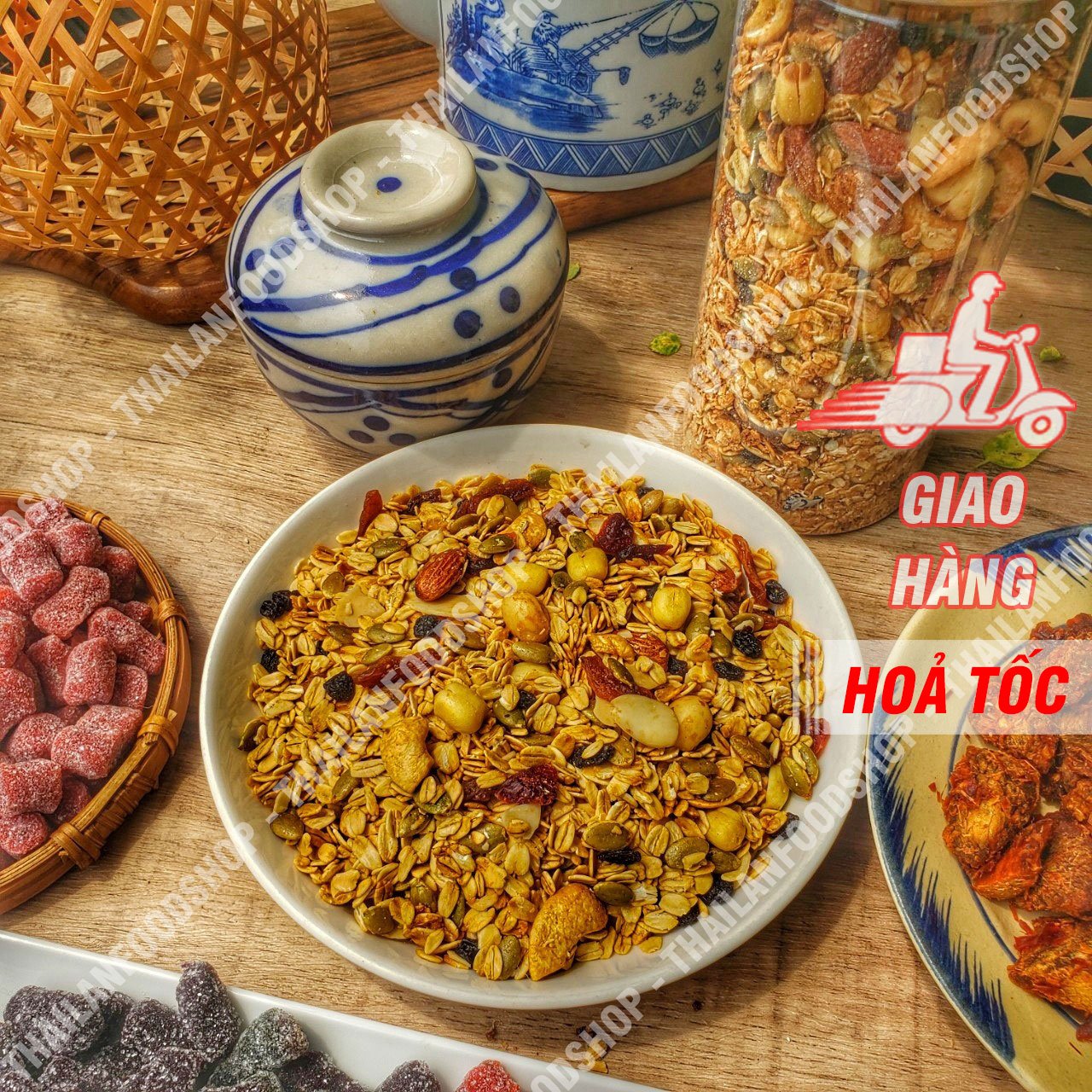 Yến Mạch Granola Sấy Mật Ong (Ngủ Cốc Ăn Liền Granola) Lon 500Gram