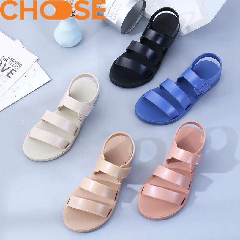 Giày Nữ Giày Đi Mưa Giày Sandal Đế Bằng Dép Cao Su Nữ Chống Thấm Nước Cho Mùa Mưa HOT Nhất Kiểu Dáng Ba Sọc Thon Chân Tăng Chiều Cao 1805 giá rẻ