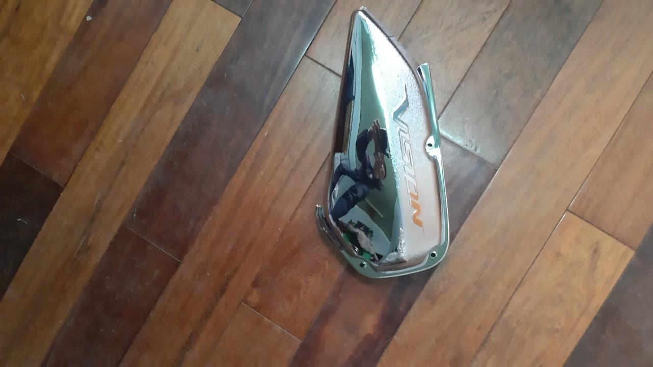ốp bô e mạ crom xe vision 2011,12,13