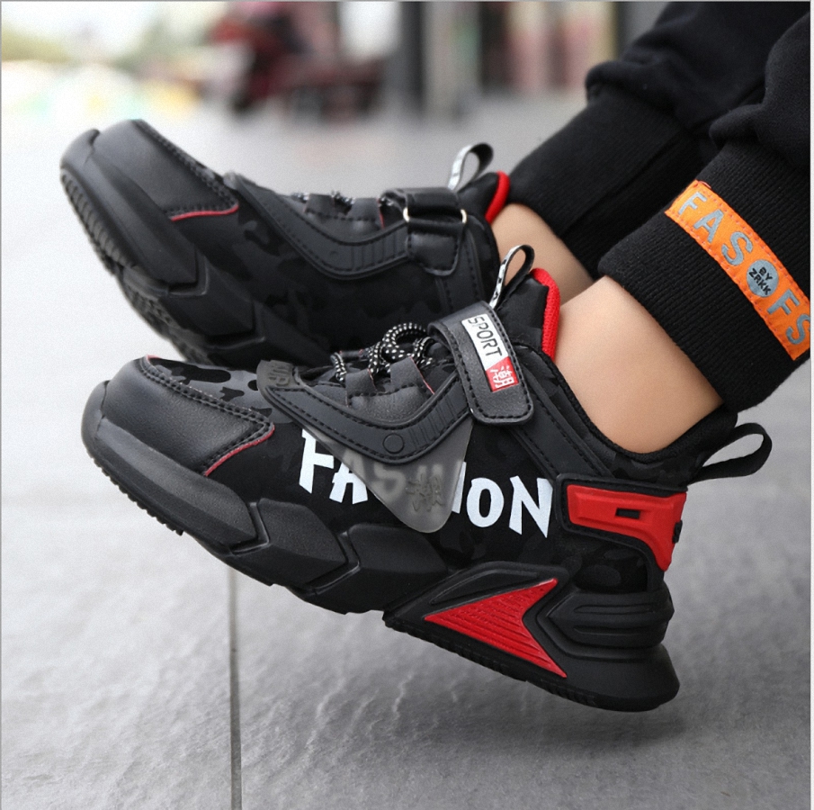 Giày thể thao bé trai siêu nhẹ - SS104