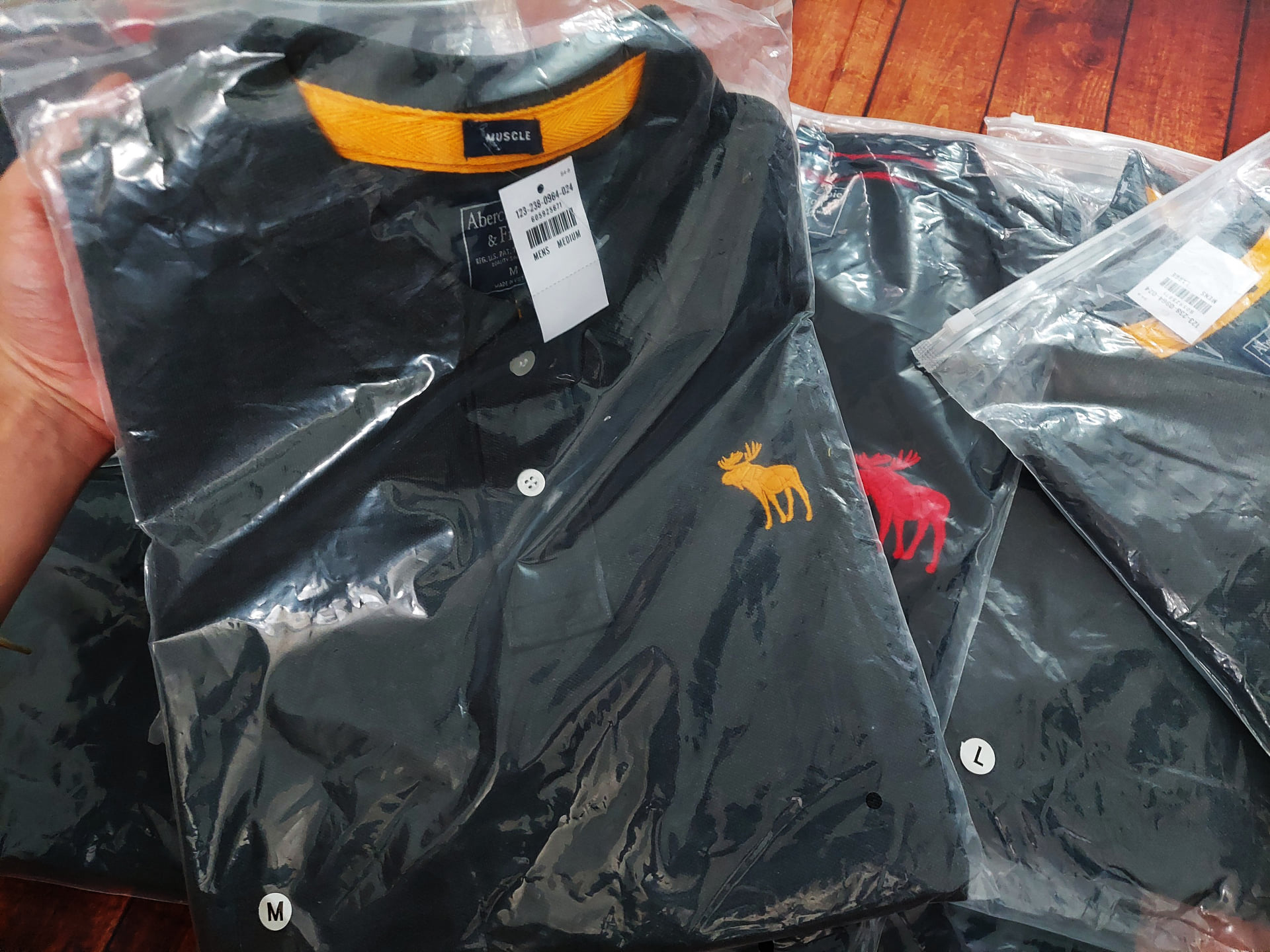 Áo thun polo Abercrombie Gray new