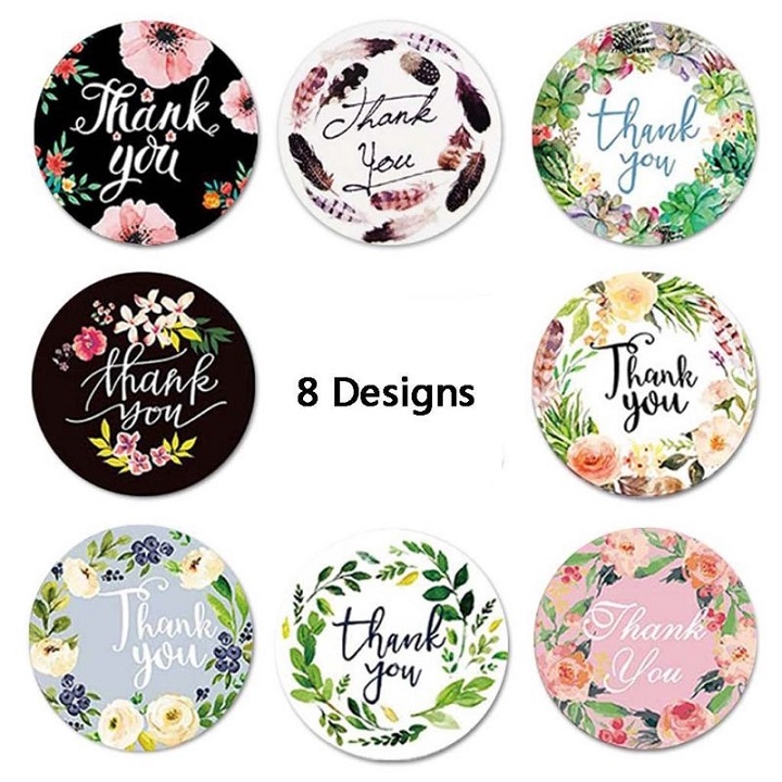 Một Cuộn Sticker Tròn Gồm 8 Kiểu Nền Hoa Văn Phông Chữ THANK YOU (Cảm Ơn) Gồm Chiếc 500 Tem