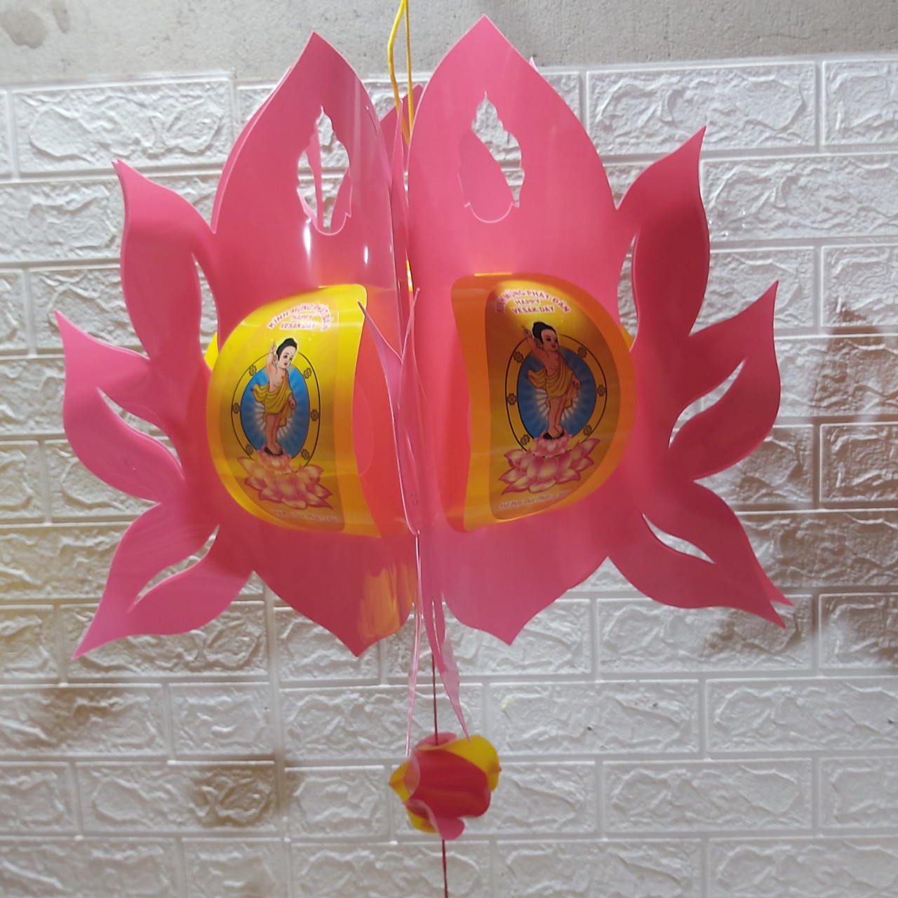 Đèn Hoa sen Phật đản 2567