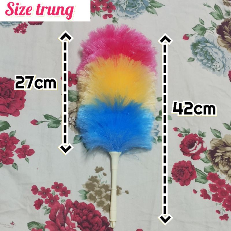 Chổi quét bụi bằng ni lông thay thế chổi lông gà