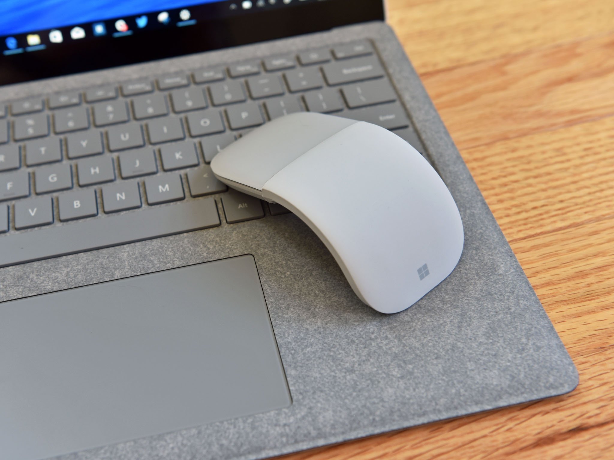 [CHÍNH HÃNG] Chuột không dây Microsoft Surface Arce Mouse 2017 chuột bluetooth microsoft phụ kiện surface