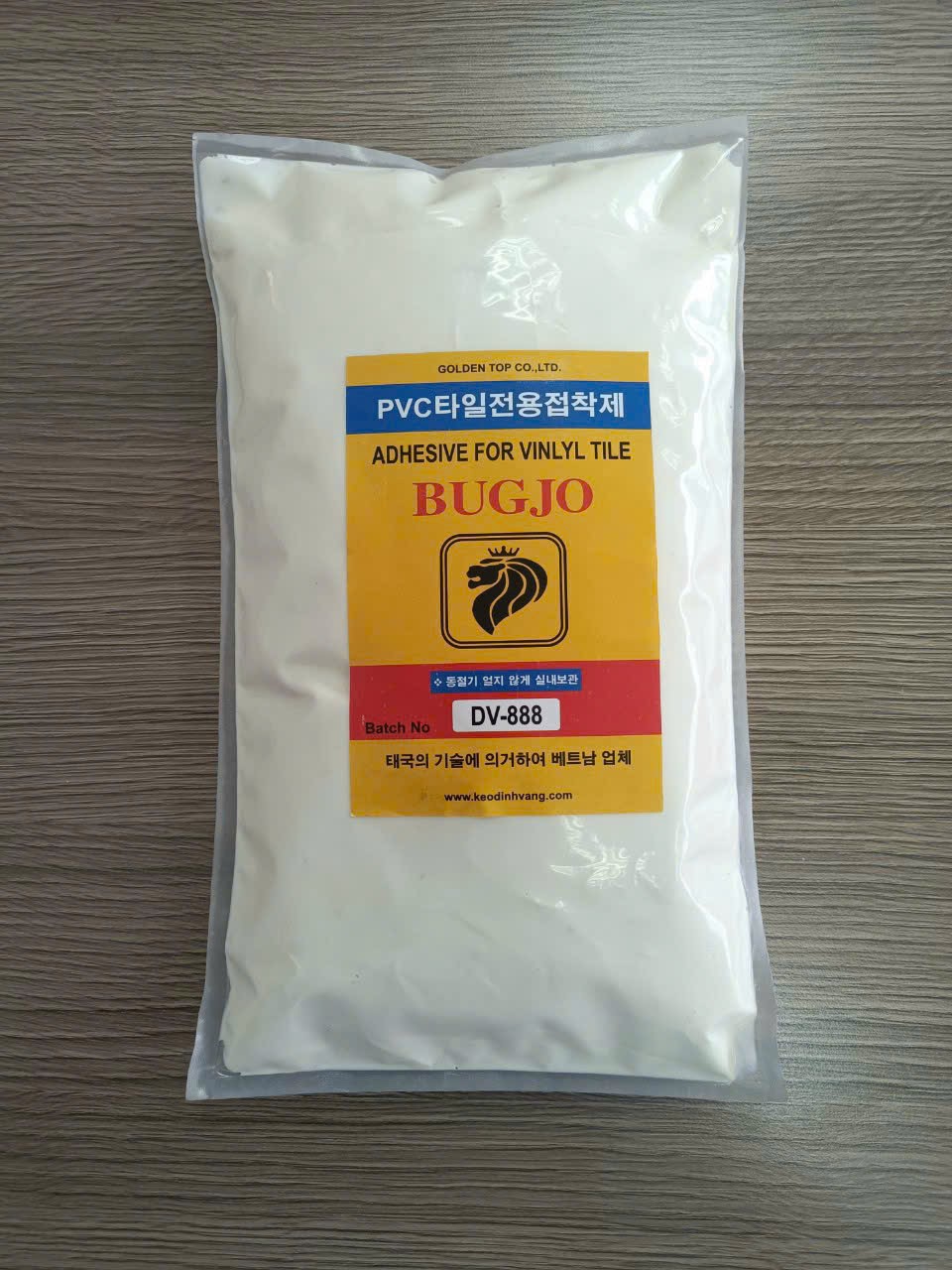 keo dán sàn nhựa Bugjo DV-888, túi 1kg