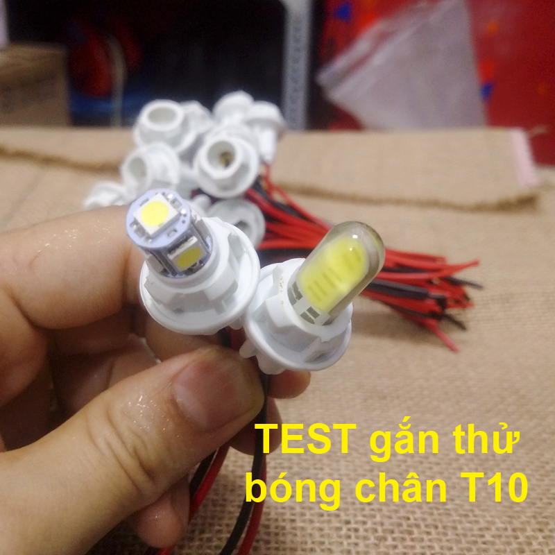 2 Chui đèn chân T10 kín nước loại tốt
