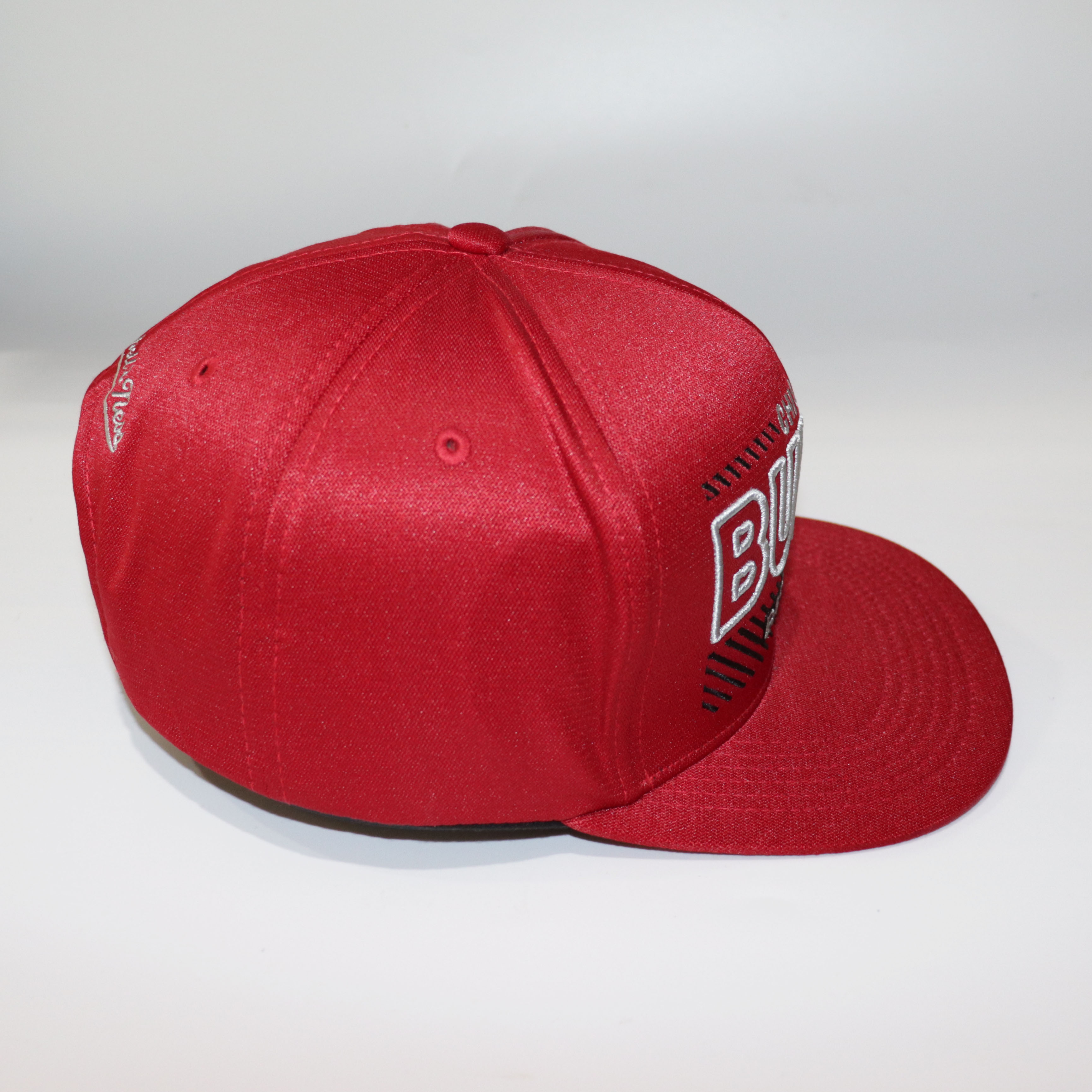 Nón Snapback NHS BullNBAĐ Đỏ Đô Logo thêu 3D .