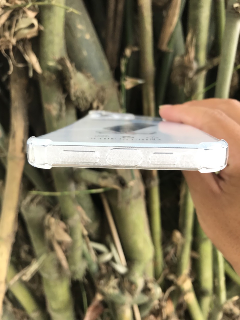 Ốp chống sốc cho ip 12