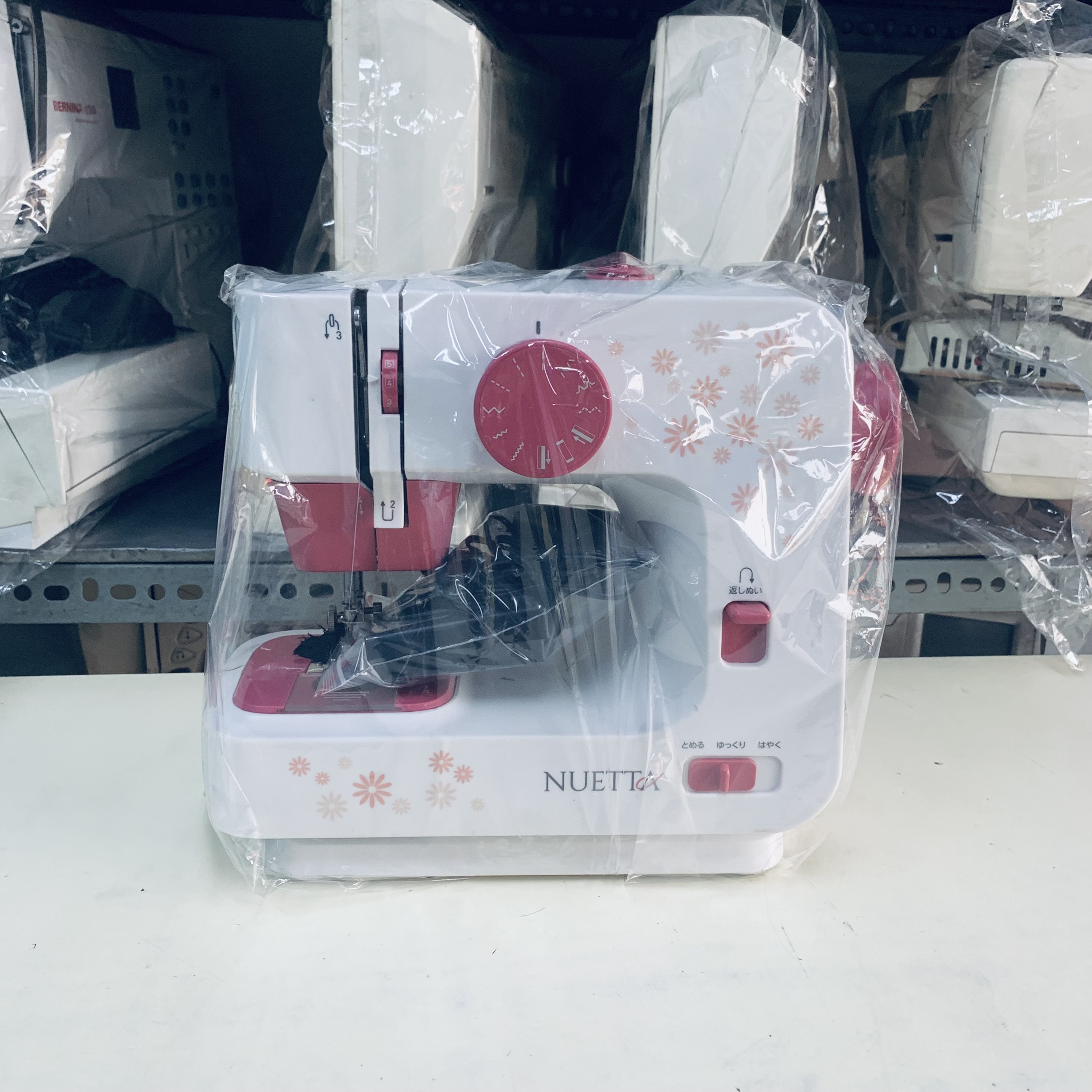 Máy may mini mini tiện lợi - dễ sử dụng