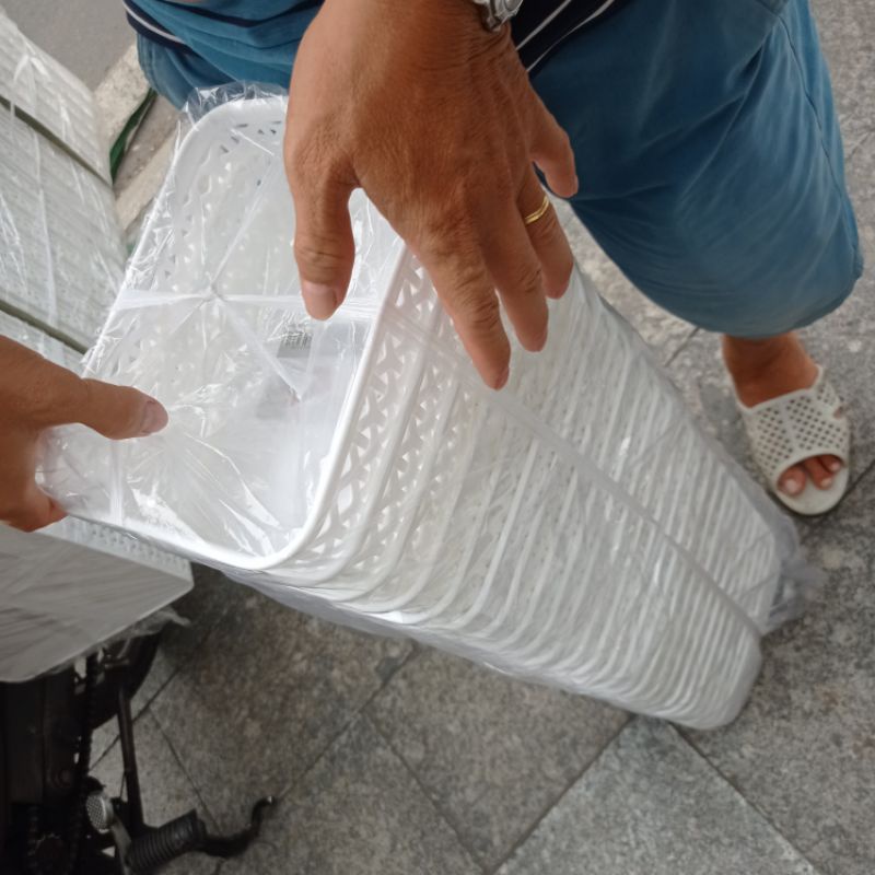 RỔ ĐAN MÂY CẠN