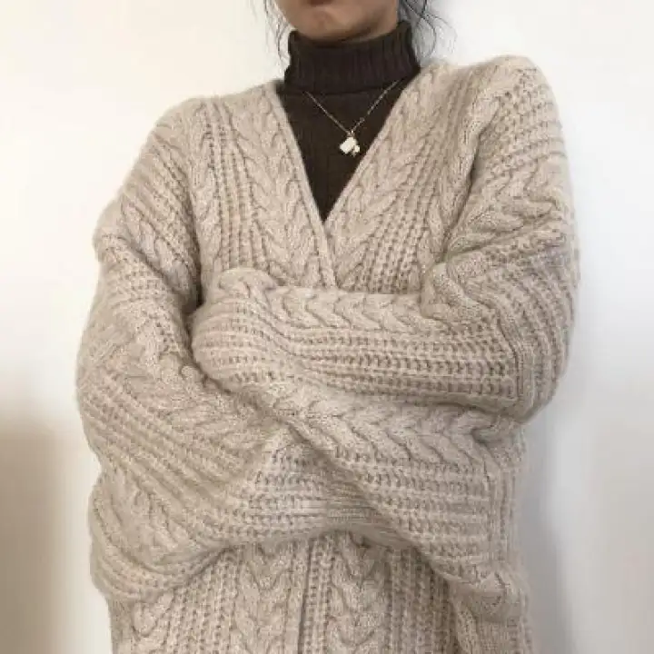 gray knitted cardigan