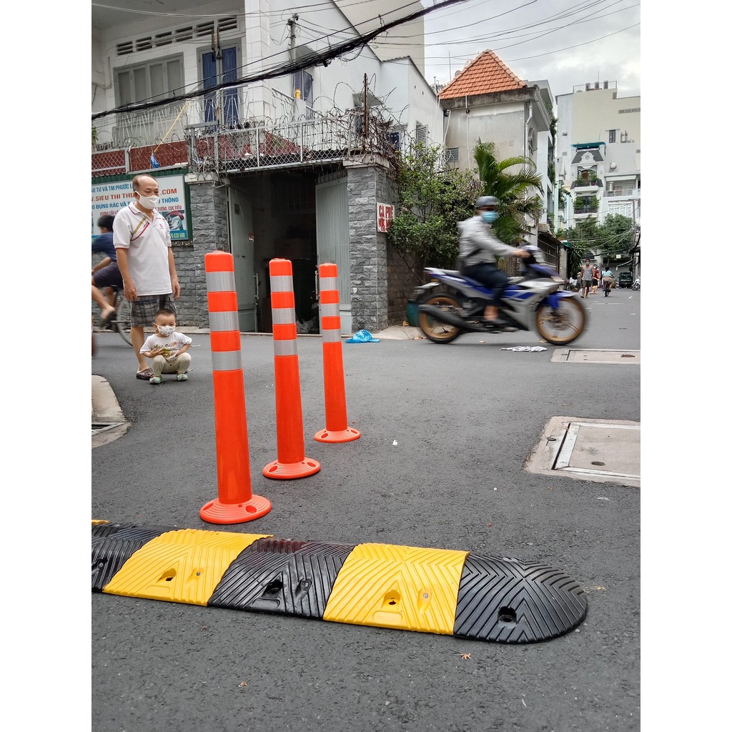 Gờ Giảm Tốc Cao Su Giảm Tốc Độ Cho Xe Máy Ô Tô