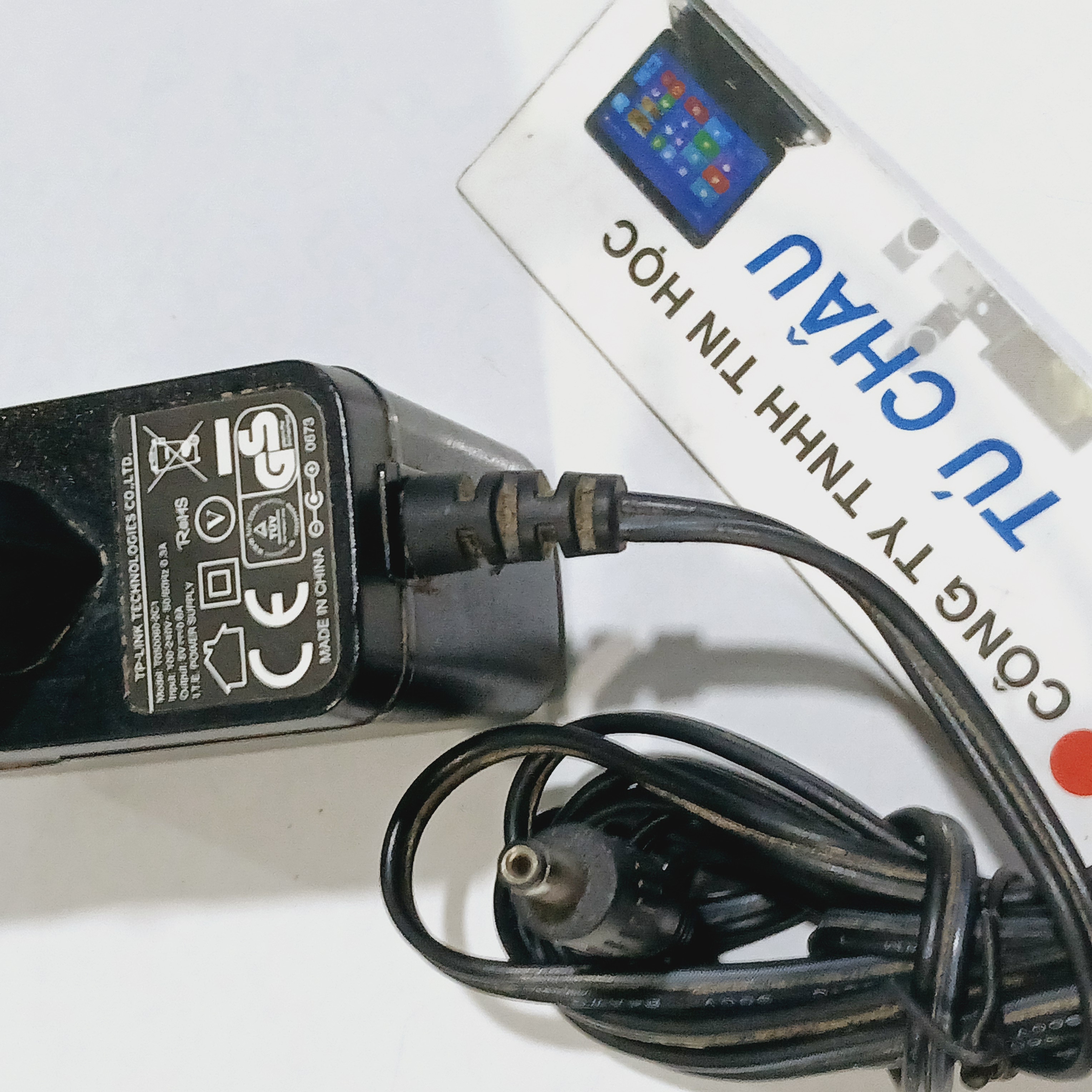 Adapter TP Link 5V - 0.6A / Đầu cắm 3.5mm X 1.35mm (Adapter tháo LK mạng)