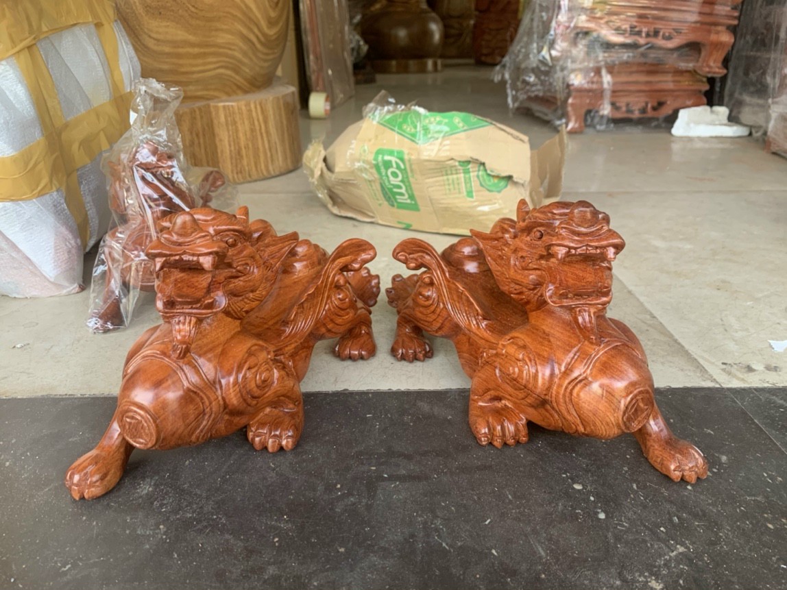 Cặp tỳ hưu gỗ hương ngang 30cm