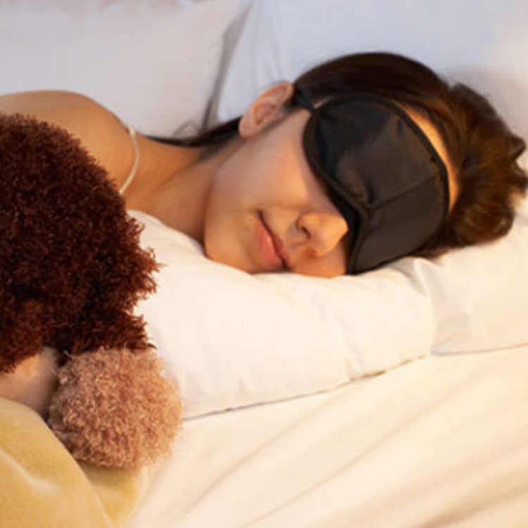 bịt mắt bằng vải