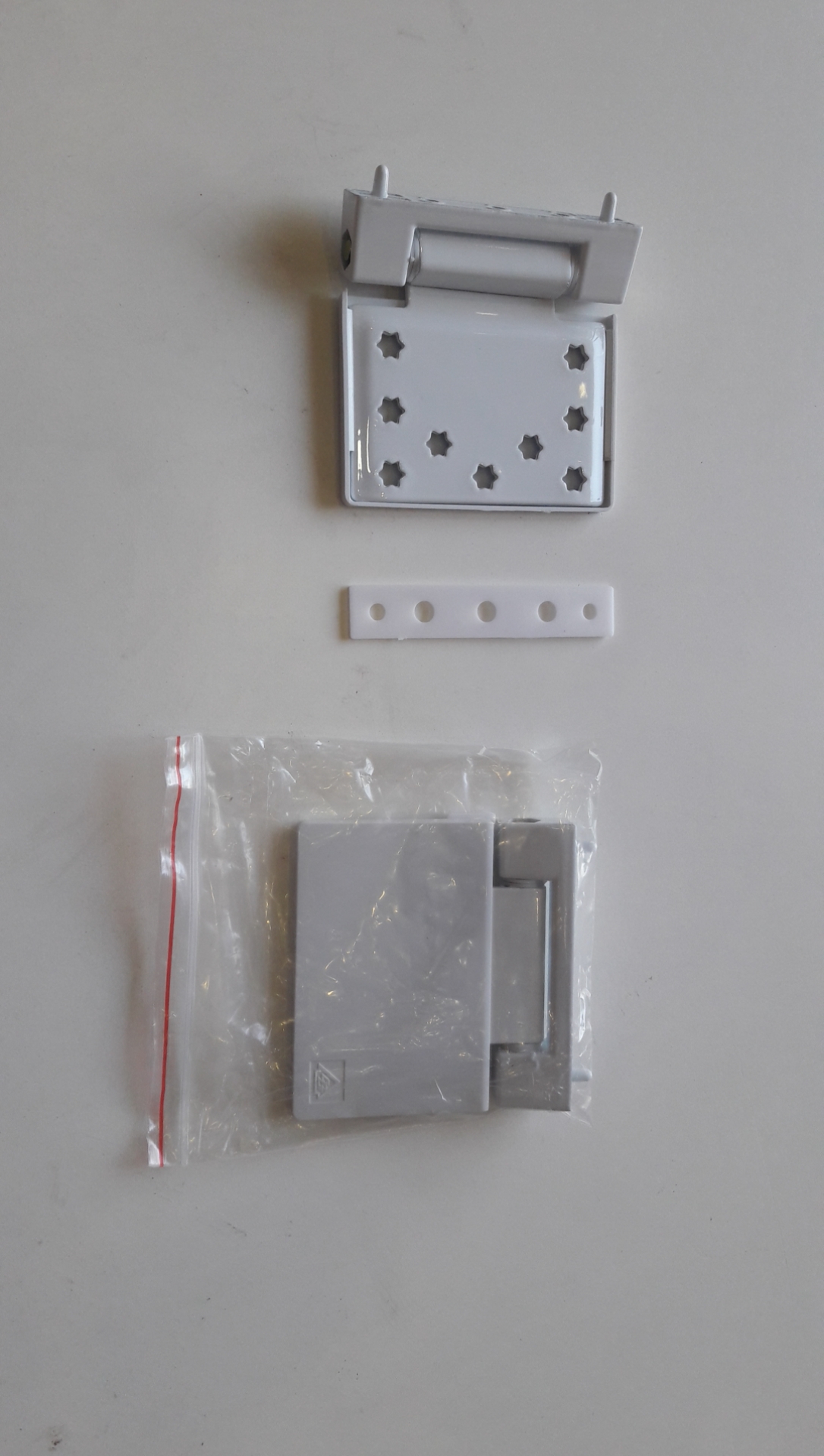 Bản lề lá 9 lỗ bộ 4 cái