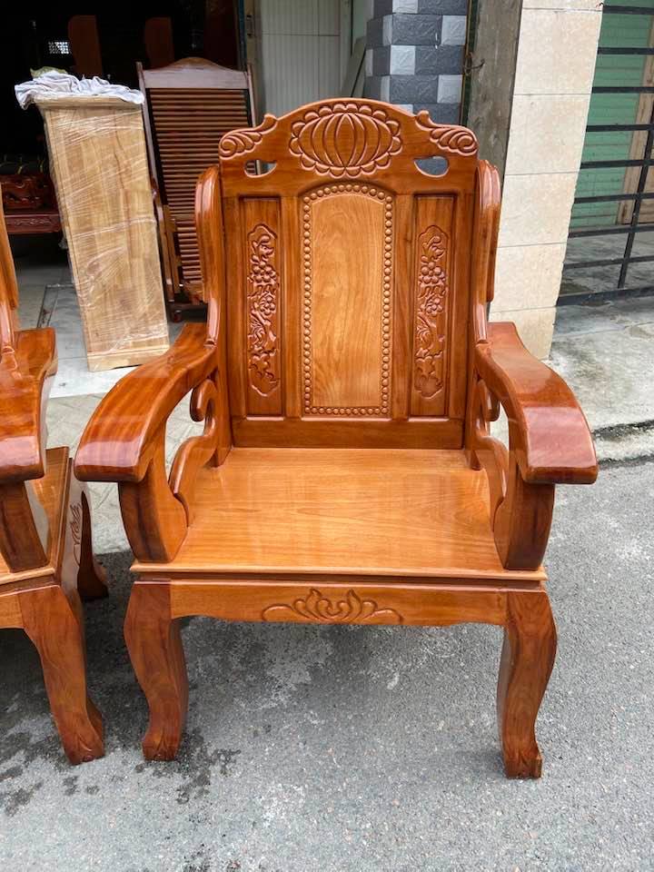 Bộ sa lông Kiếm gỗ căm xe, gỗ gõ đỏ ( Hàng đẹp )