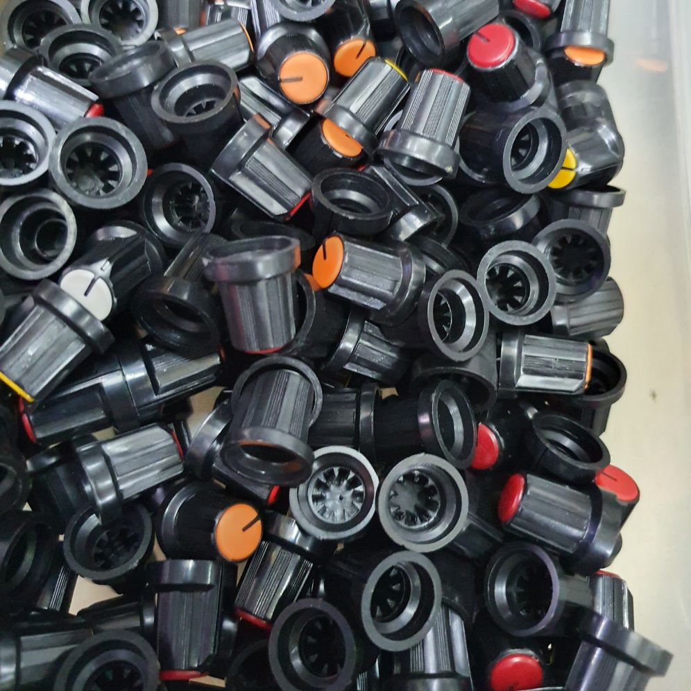 10 chiếc núm chiết áp