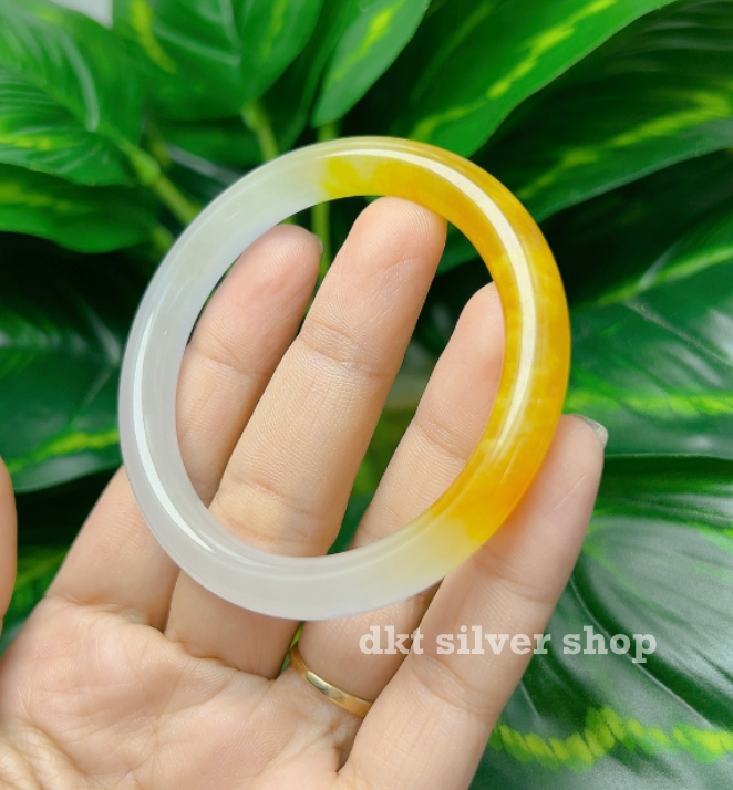 Vòng tay nữ cẩm thạch bản tròn trắng phối vàng Ni 50 mệnh kim-thủy,đá tự nhiên vân sáng bóng ,trang sức tuyệt đẹp