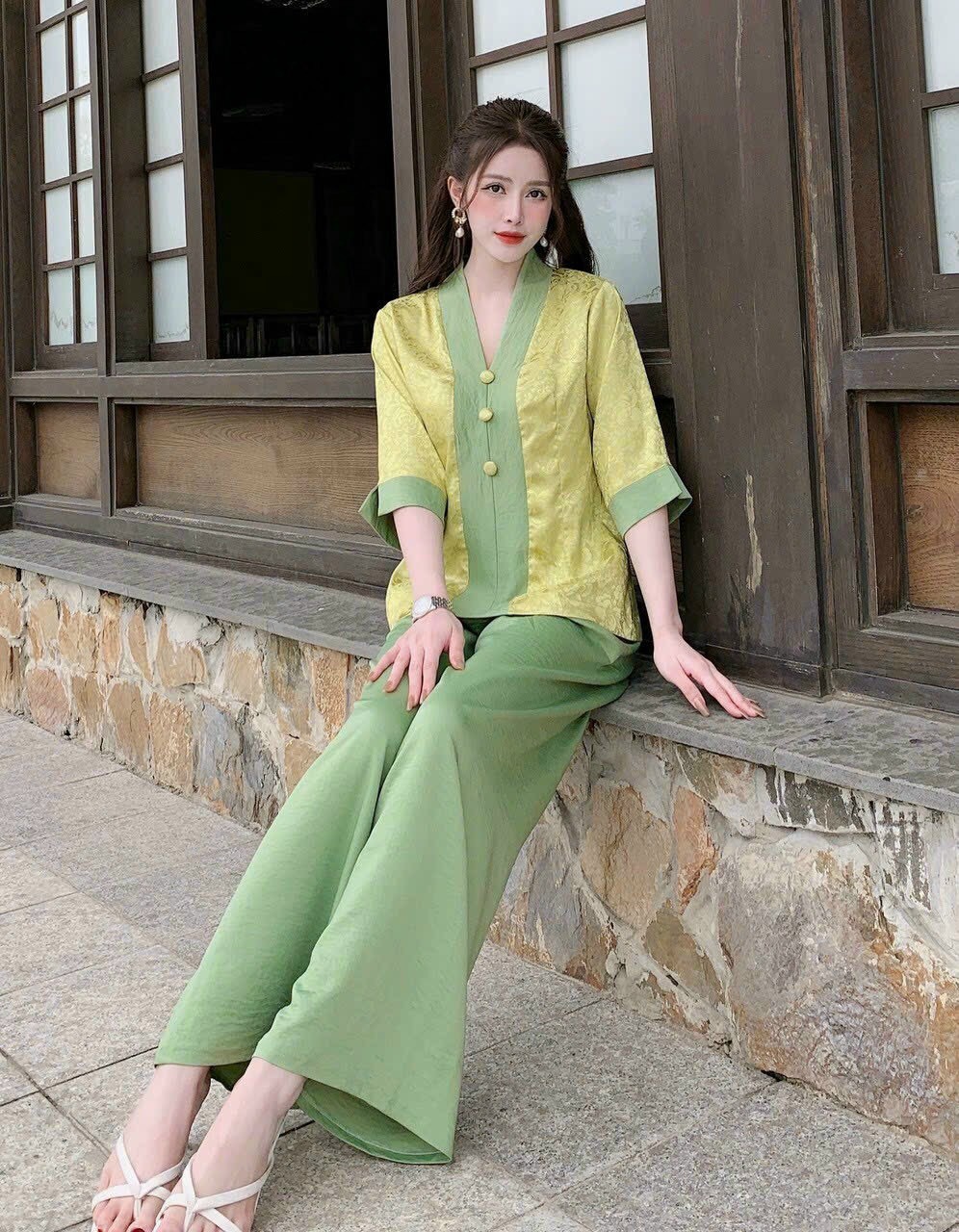 Bộ bà lai lụa phối gấm