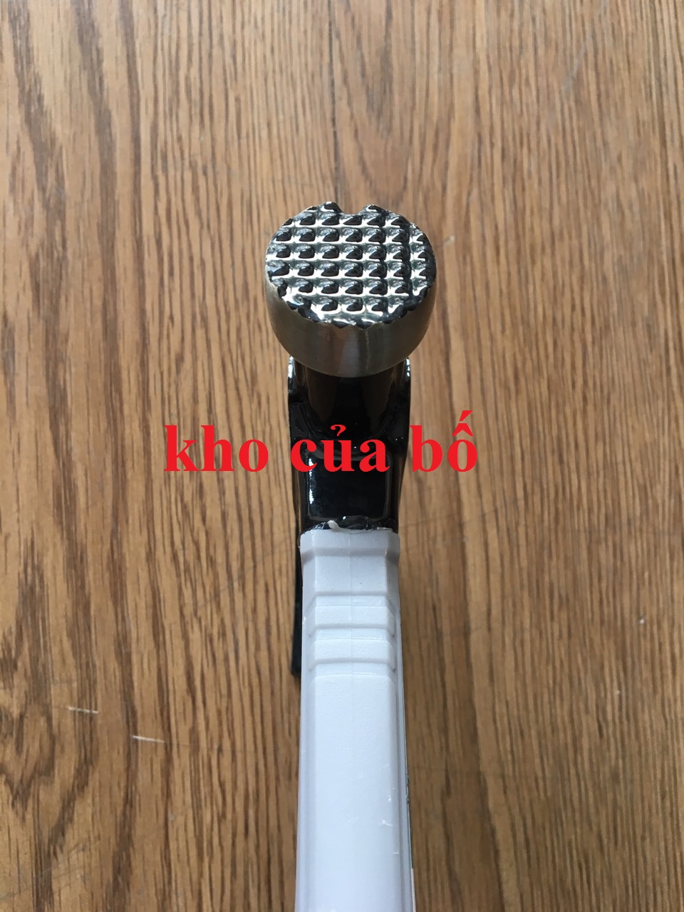 Búa nhổ đinh 220g TOTAL THTCH0086