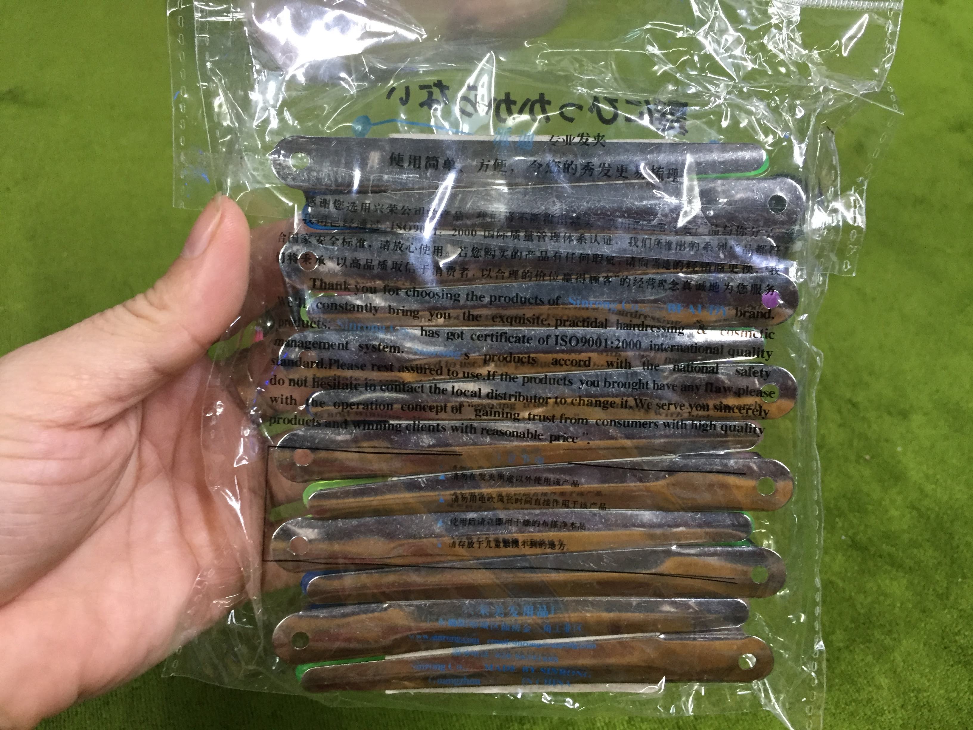 Vỉ kẹp vịt Beaudy 12 cây