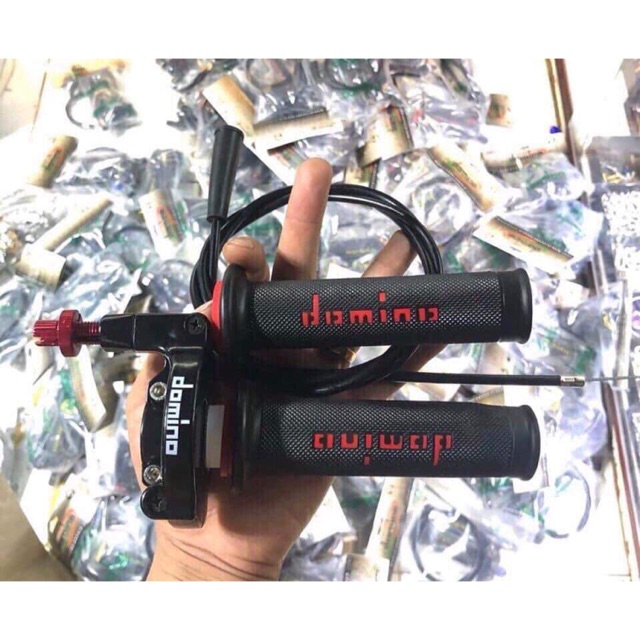 Cùm tăng tốc domino 1 dây ga kèm bao tay