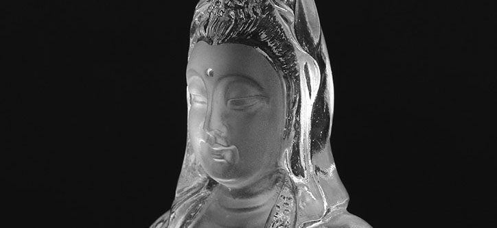 Tượng Quan Âm để xe ô tô Bằng Pha Lê