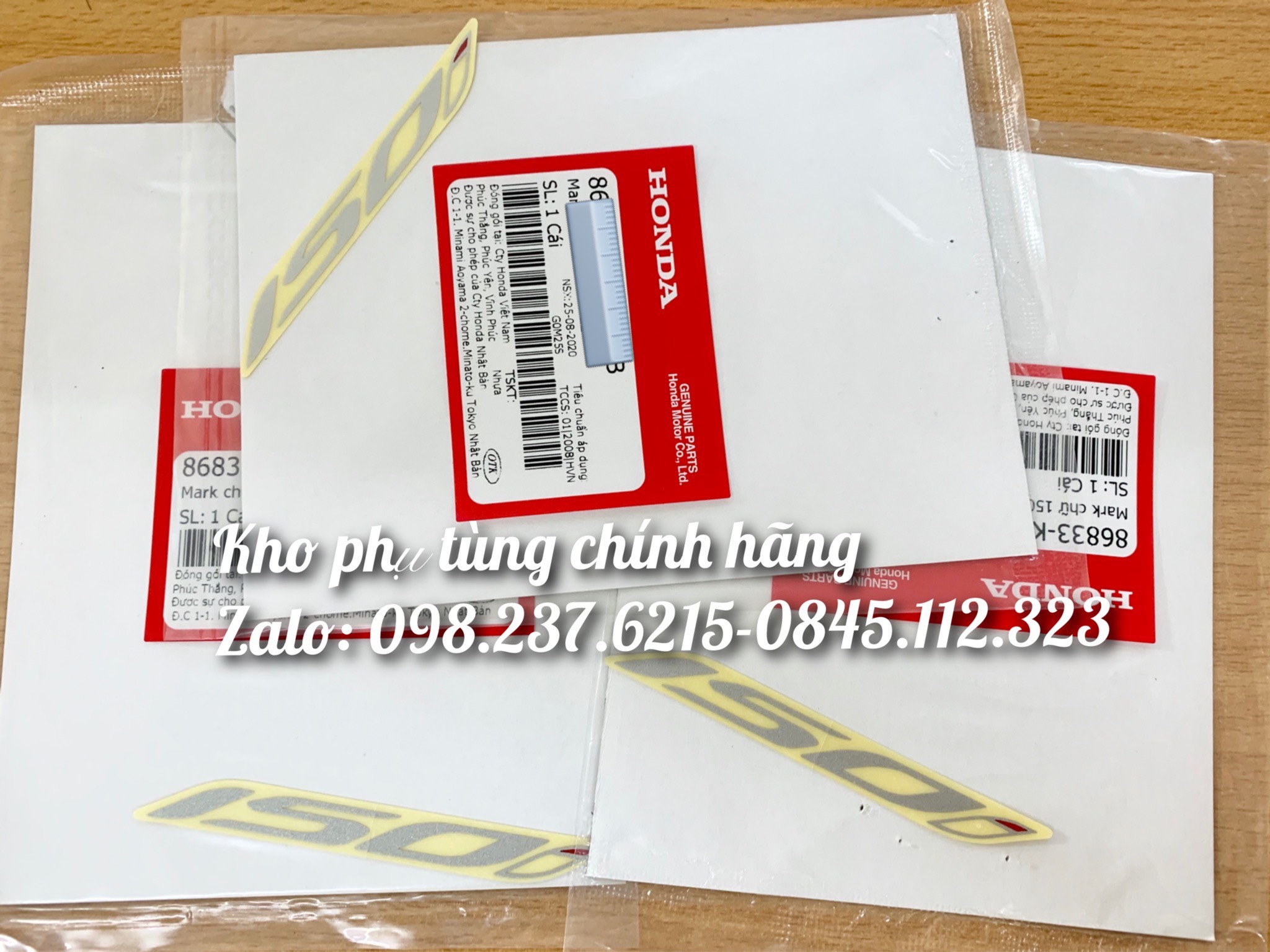 Tem chữ 150i màu bạc dùng cho SH2020 ( COMBO 1 CẶP )