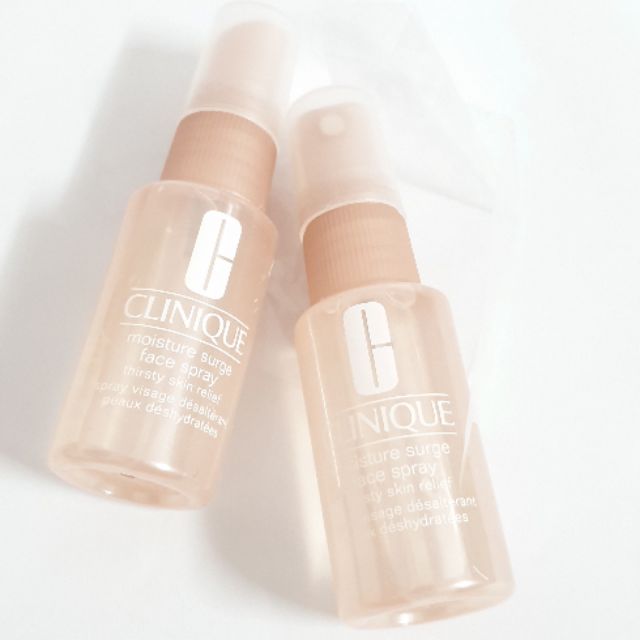Xịt khoáng cấp ẩm dịu da Clinique moisture surge face spray thirsty skin relief 30ml