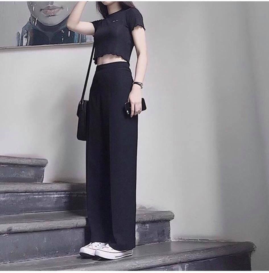 Quần đen ống suông rộng phong cách