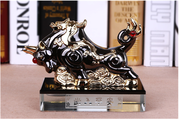 Tượng Trâu Vàng Lộc Phát