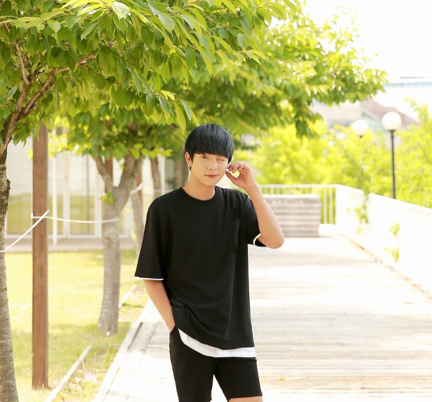 Áo thun stee highlight black & white unisex