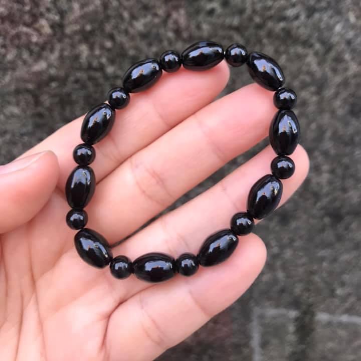 VÒNG TAY LU THỐNG MÃ NÃO ĐEN 8LY