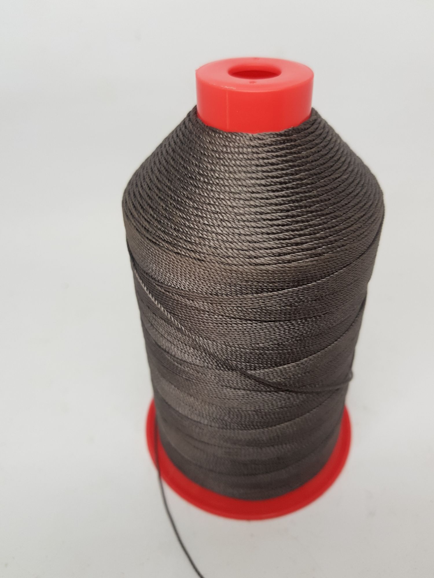 chỉ dù màu nâu 1mm cuộn 750m