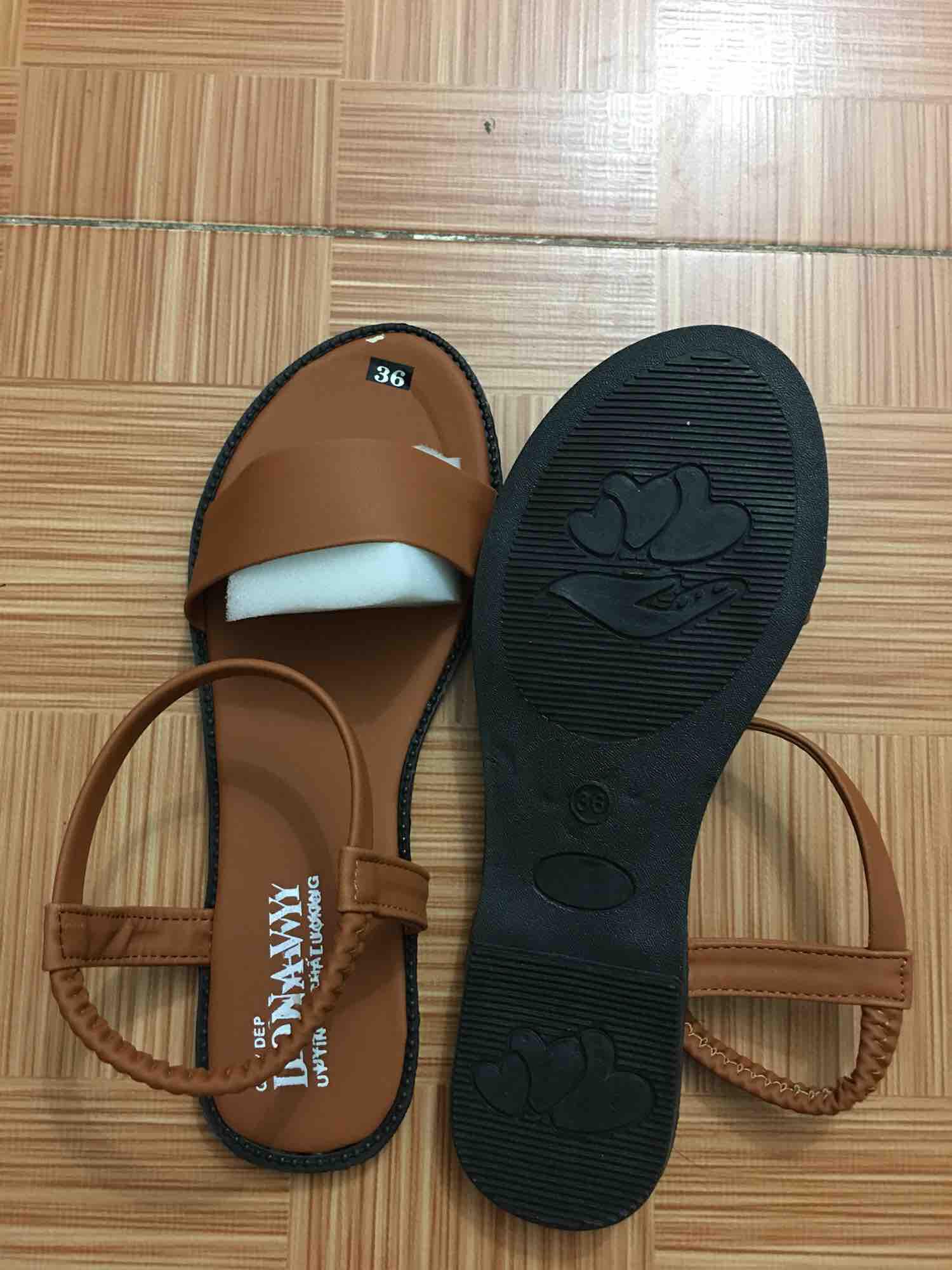 Giày sandal đế bệt