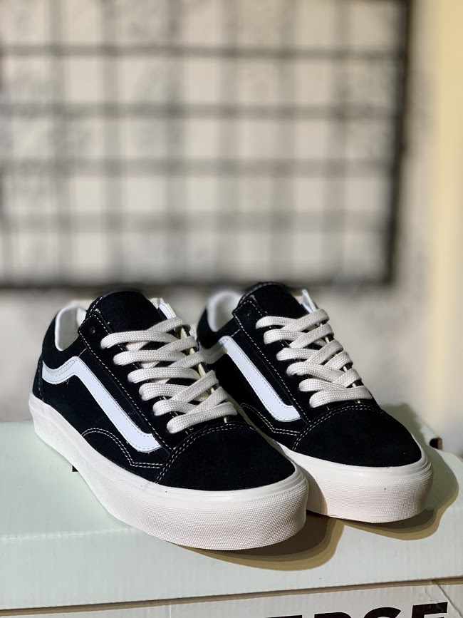 Giầy thể thao nam nữ vans vault đen đế trắng