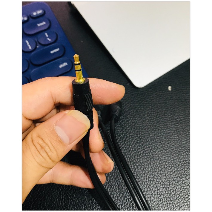 Jack Audio Chia 1 Thành 2 Cổng 3.5 - AUD353