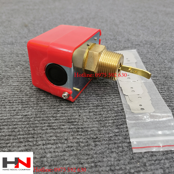 Công tắc dòng chảy HFS25 ren 34mm loại thường đóng