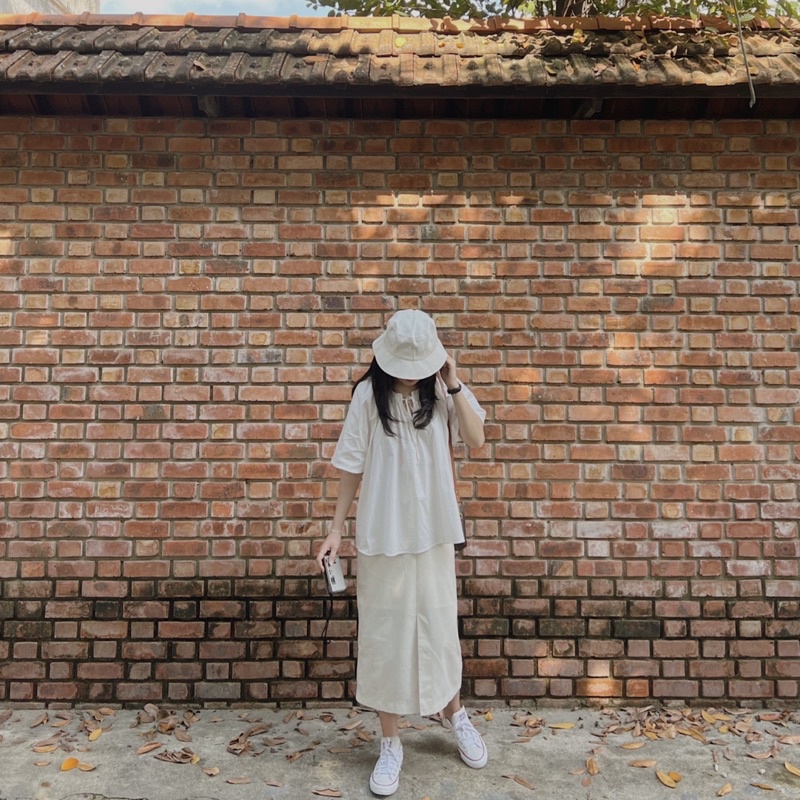 DOB - Áo tay lửng dáng xoè tối giản
