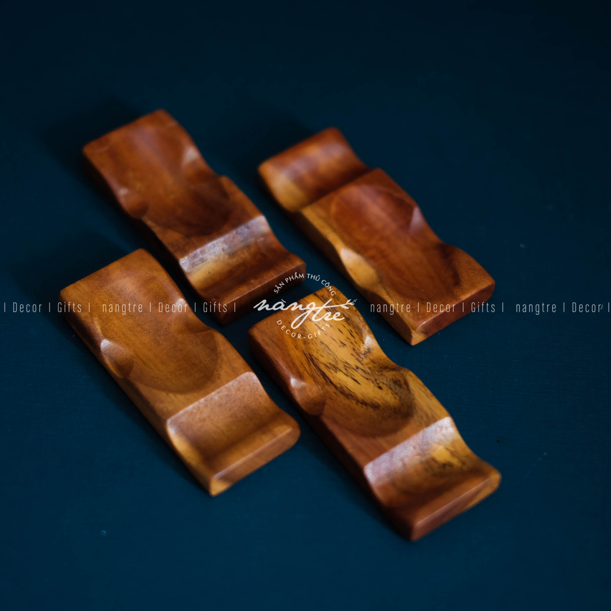 Kê đũa gỗ - gác đũa gỗ trang trí bàn ăn