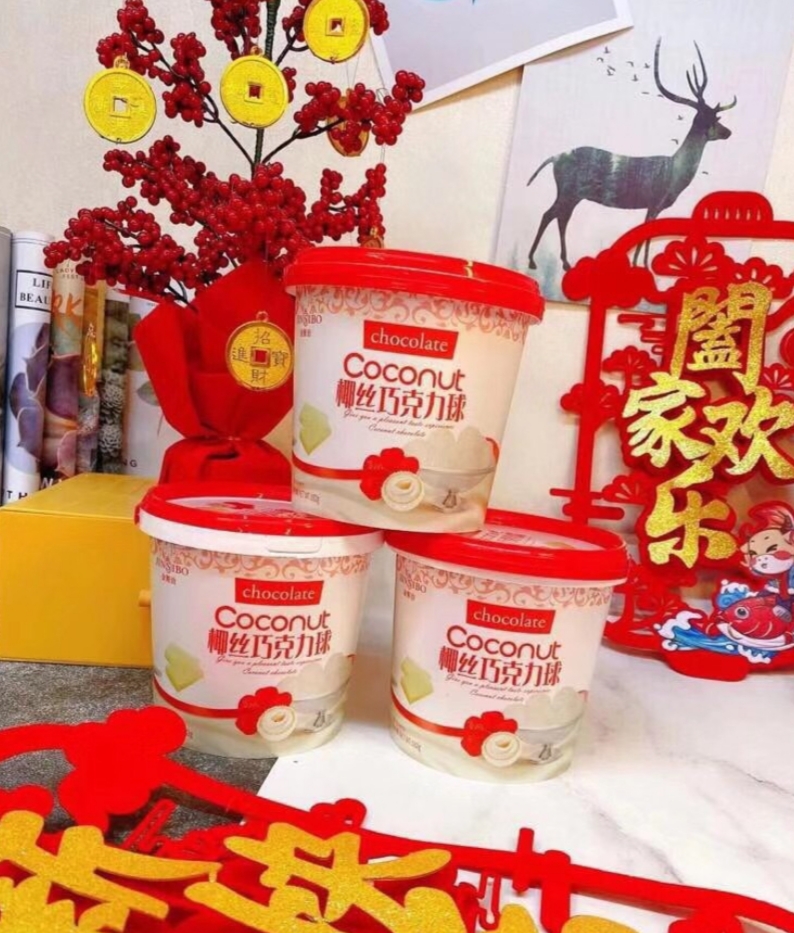 [Sẵn hàng] Viên Socola trắng phủ dừa bào sợi hộp 182gr