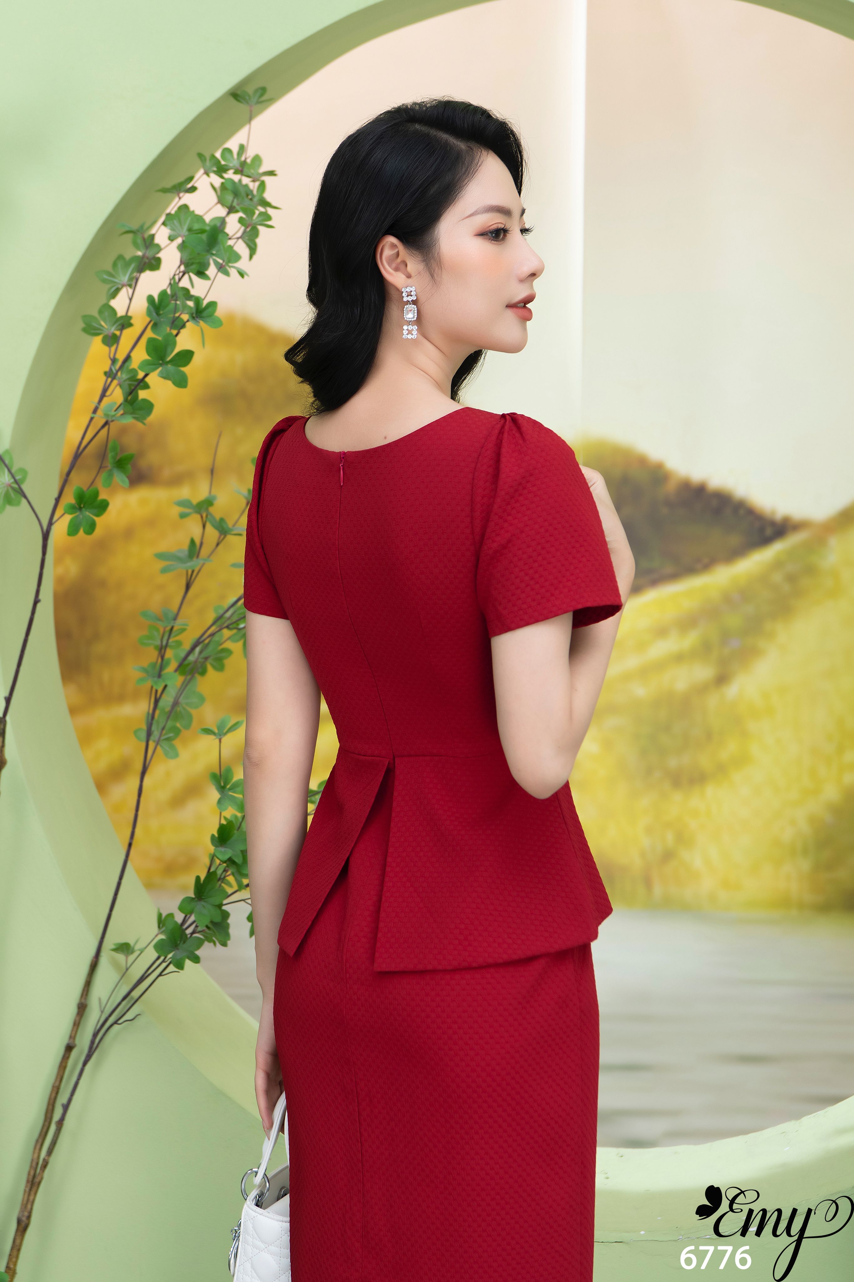 Đầm EMY EM6776 Body Peplum Đỏ