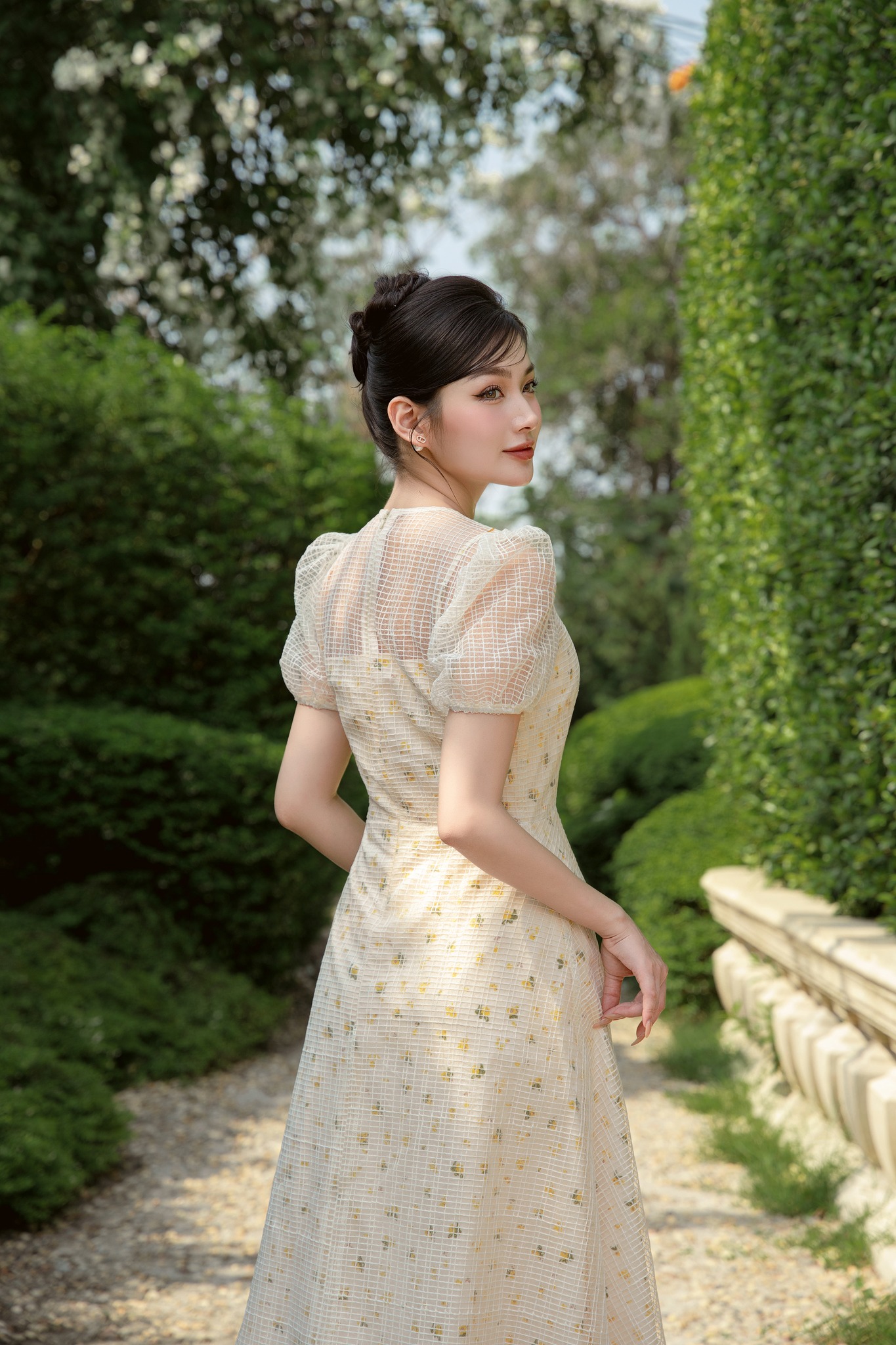 Voucher siêu sale 15% OLV - Đầm hoa Sesia Fleur Dress